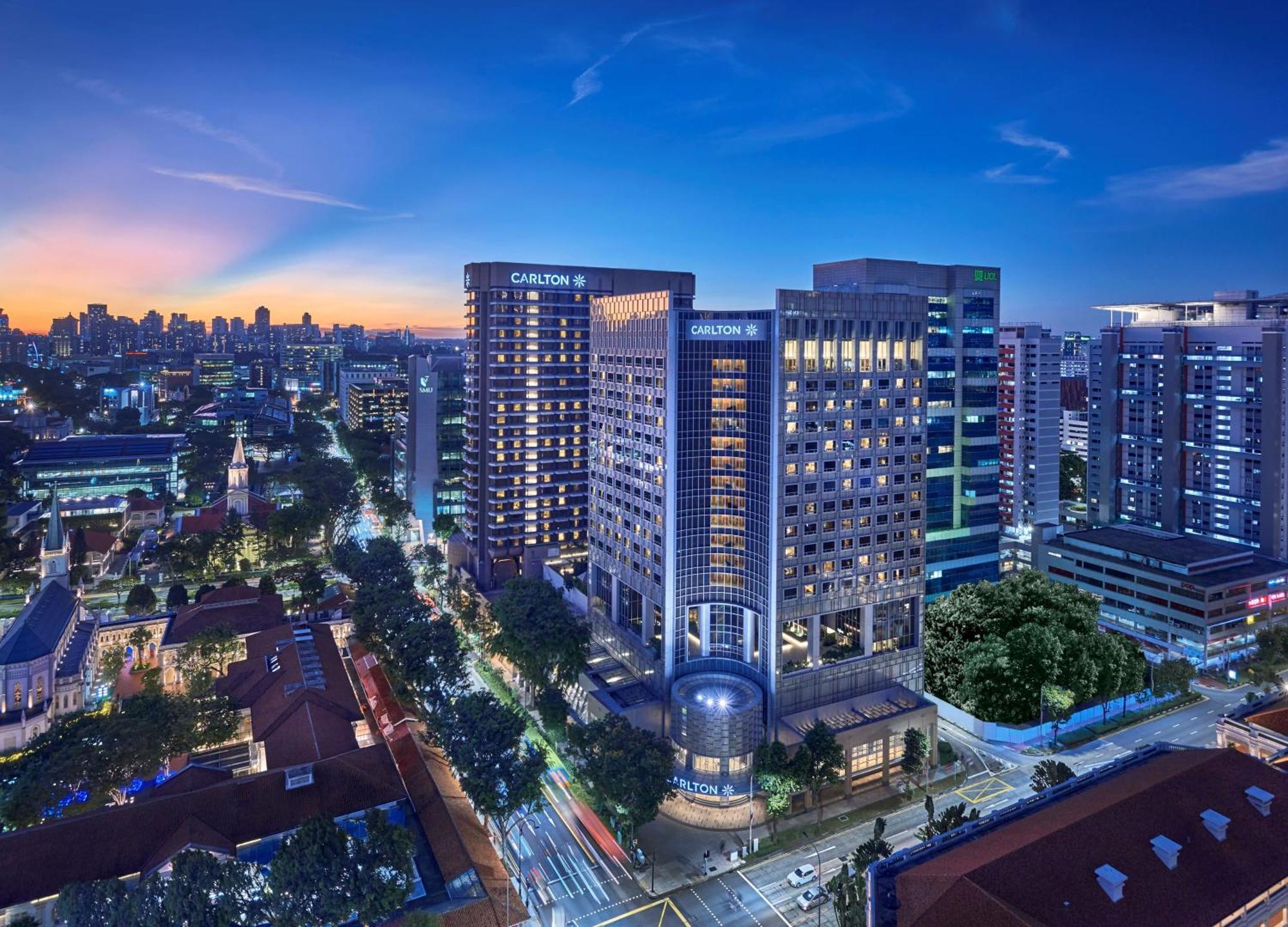 Carlton Khách sạn