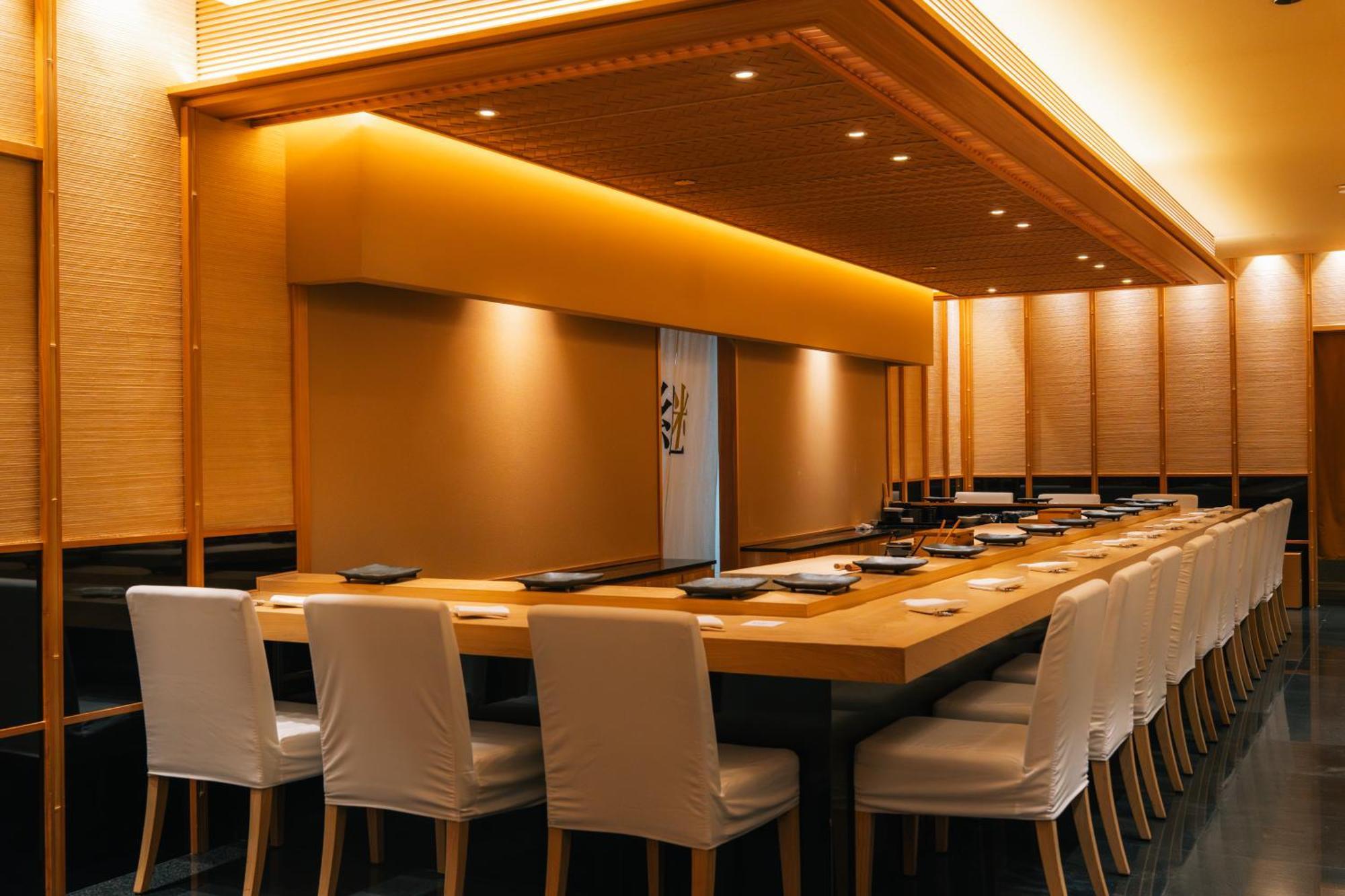 Carlton Khách sạn 5*